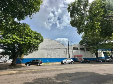 Prédio Comercial para alugar, 3074m² no Zona 06, Maringá