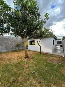 Casa com 2 Quartos à venda, 75m² no Loteamento Monte Hebron, Uberlândia