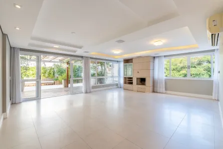 Apartamento com 3 Quartos à venda, 220m² no Três Figueiras, Porto Alegre