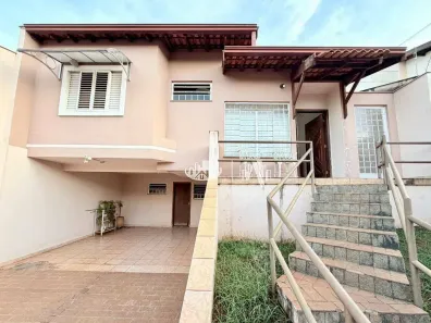 Casa com 3 Quartos à venda, 156m² no Universitário, Londrina