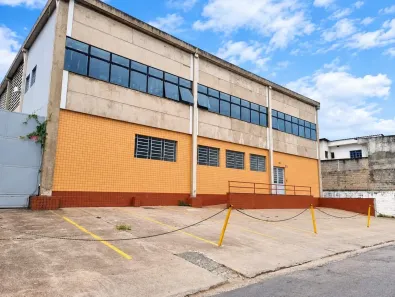 Galpão/Depósito/Armazém para alugar, 1000m² no Chácara do Solar II (Fazendinha), Santana de Parnaíba