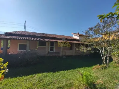 Fazenda/Sítio com 4 Quartos à venda, 200m² no Área Rural de Pindamonhangaba, Pindamonhangaba