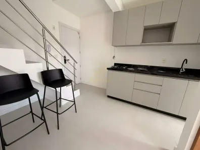 Apartamento com 1 Quarto para alugar, 50m² no Estados, Balneário Camboriú