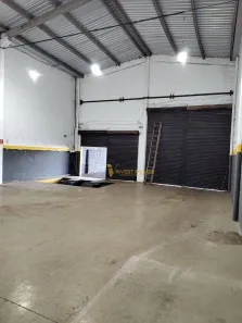 Galpão/Depósito/Armazém para alugar, 250m² no Aquilles Sthengel, Londrina