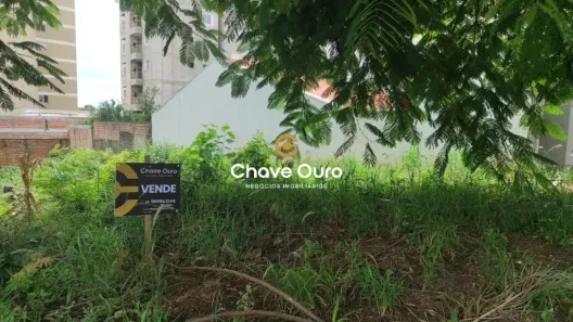Lote/Terreno à venda, 600m² no Centro, Cascavel