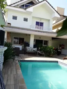 Casa de Condomínio com 4 Quartos à venda, 240m² no Recreio dos Bandeirantes, Rio de Janeiro