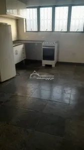 Casa com 1 Quarto para alugar, 35m² no Vila Pinheiro, Jacareí
