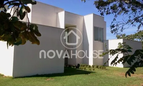 Sobrado com 3 Quartos à venda, 285m² no Condomínio Flor do Cerrado, Cuiabá