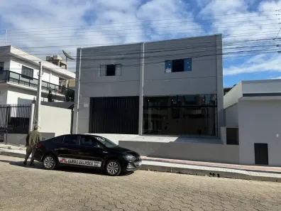 Galpão/Depósito/Armazém para alugar, 250m² no Monte Alegre, Camboriú