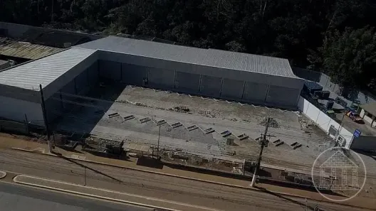 Ponto Comercial para alugar, 77m² no Parelheiros, São Paulo
