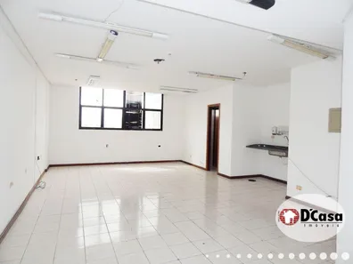 Sala Comercial para alugar, 52m² no Centro, Taubaté