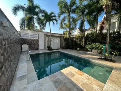 Casa de Condomínio com 5 Quartos para alugar, 340m² no Recreio dos Bandeirantes, Rio de Janeiro