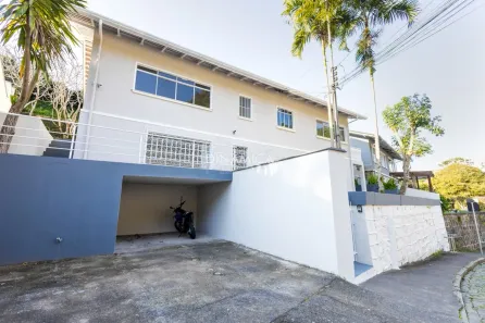 Casa com 3 Quartos à venda, 140m² no Centro, Blumenau