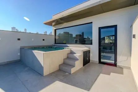 Casa com 3 Quartos à venda, 247m² no Centro, Balneário Camboriú