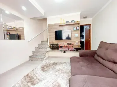 Sobrado com 2 Quartos para venda ou aluguel, 65m² no Vila Carmosina, São Paulo