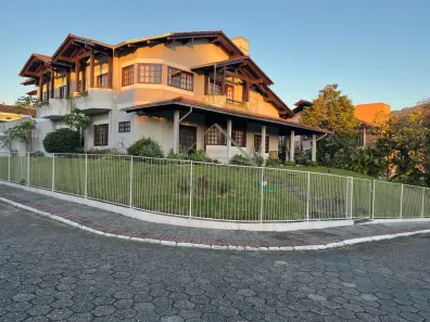 Casa com 3 Quartos à venda, 470m² no Jaraguá Esquerdo, Jaraguá do Sul