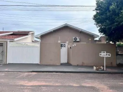 Casa com 3 Quartos à venda, 134m² no Centro, Andradina