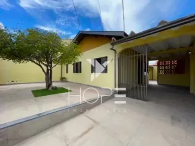 Casa com 3 Quartos à venda, 107m² no Sebastião de Melo César, Londrina