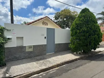 Casa com 2 Quartos à venda, 207m² no Centro, Águas de São Pedro