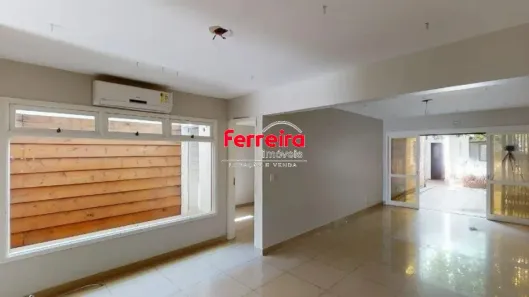 Imóvel Comercial para alugar, 232m² no Rio Branco, Porto Alegre