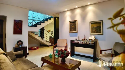 Casa com 4 Quartos à venda, 360m² no Guará II, Brasília