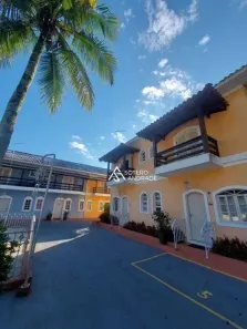 Casa de Condomínio com 2 Quartos para alugar, 112m² no Balneário Copacabana, Caraguatatuba