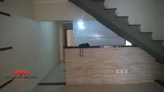 Sobrado com 3 Quartos à venda, 180m² no Residencial Altos do Bosque, São José dos Campos