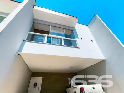 Sobrado com 3 Quartos à venda, 223m² no Costa e Silva, Joinville
