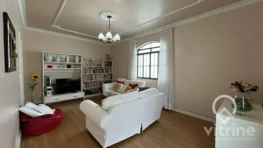 Casa com 5 Quartos à venda, 223m² no Jardim Ouro Preto, Nova Friburgo