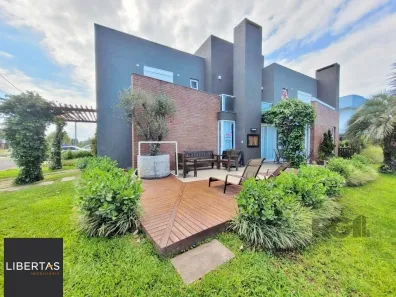Casa de Condomínio com 4 Quartos à venda, 219m² no Centro, Xangri-lá