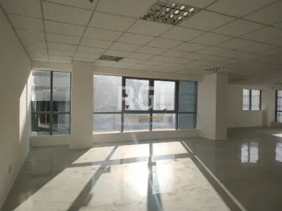 Sala Comercial para alugar, 139m² no Praia de Belas, Porto Alegre