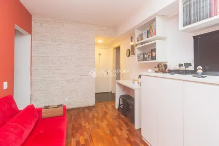 Apartamento com 2 Quartos para alugar, 68m² no Jardim do Salso, Porto Alegre