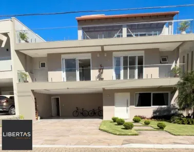 Casa de Condomínio com 4 Quartos à venda, 311m² no Hípica, Porto Alegre
