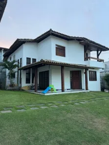 Casa de Condomínio com 5 Quartos para alugar, 150m² no Pitangueiras, Lauro de Freitas