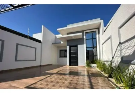Sobrado com 5 Quartos à venda, 200m² no Universitário, Cascavel