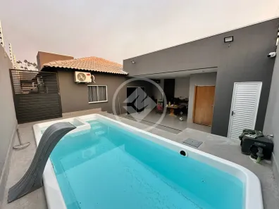 Casa de Condomínio com 3 Quartos à venda, 250m² no Distrito Industrial, Cuiabá