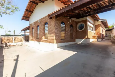 Casa com 3 Quartos à venda, 233m² no Parque São Quirino, Campinas