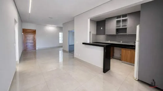 Casa com 3 Quartos à venda, 150m² no Vila Celeste, Uberaba