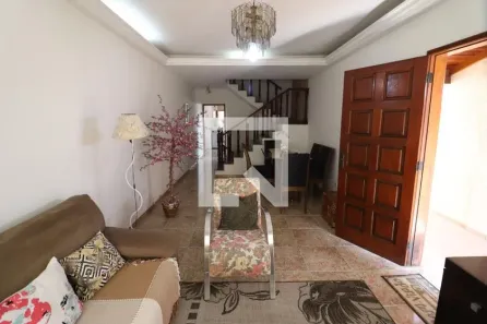 Casa com 3 Quartos à venda, 232m² no Umuarama, Osasco