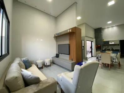 Casa com 3 Quartos à venda, 127m² no Novo Mundo, Uberlândia