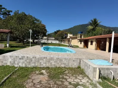 Fazenda/Sítio com 5 Quartos à venda, 2500m² no Papucaia, Cachoeiras de Macacu