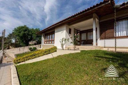 Casa com 5 Quartos à venda, 411m² no Lindóia, Curitiba