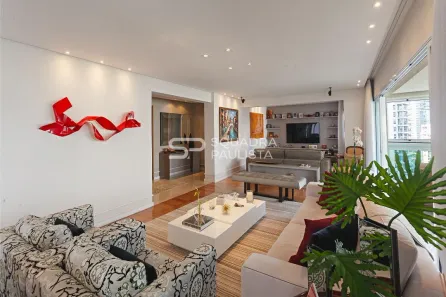 Apartamento com 3 Quartos à venda, 233m² no Vila Uberabinha, São Paulo