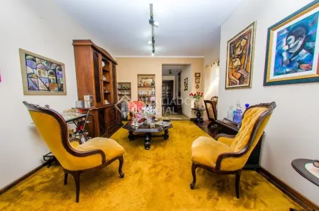 Casa com 3 Quartos à venda, 158m² no Rio Branco, Porto Alegre