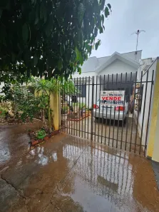 Casa com 2 Quartos à venda, 69m² no Jardim São Clemente, Maringá