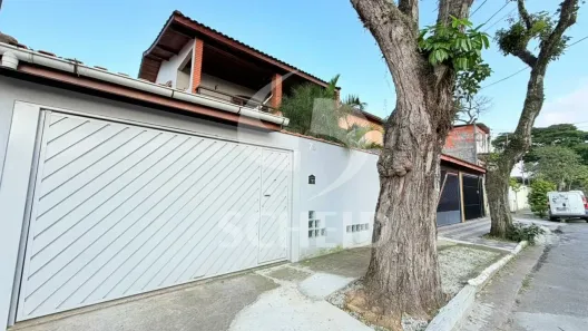 Casa com 3 Quartos à venda, 257m² no Cidade Dutra, São Paulo