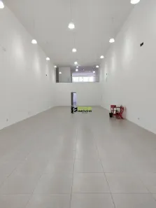 Ponto Comercial para alugar, 350m² no Centro, Atibaia