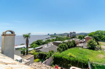 Casa de Condomínio com 3 Quartos à venda, 254m² no Vila Assunção, Porto Alegre