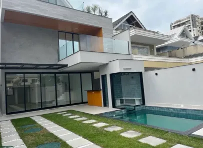 Casa de Condomínio com 3 Quartos para venda ou aluguel, 350m² no Recreio dos Bandeirantes, Rio de Janeiro