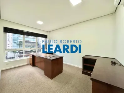 Sala Comercial com 8 Quartos à venda, 200m² no Jardim Paulista, São Paulo